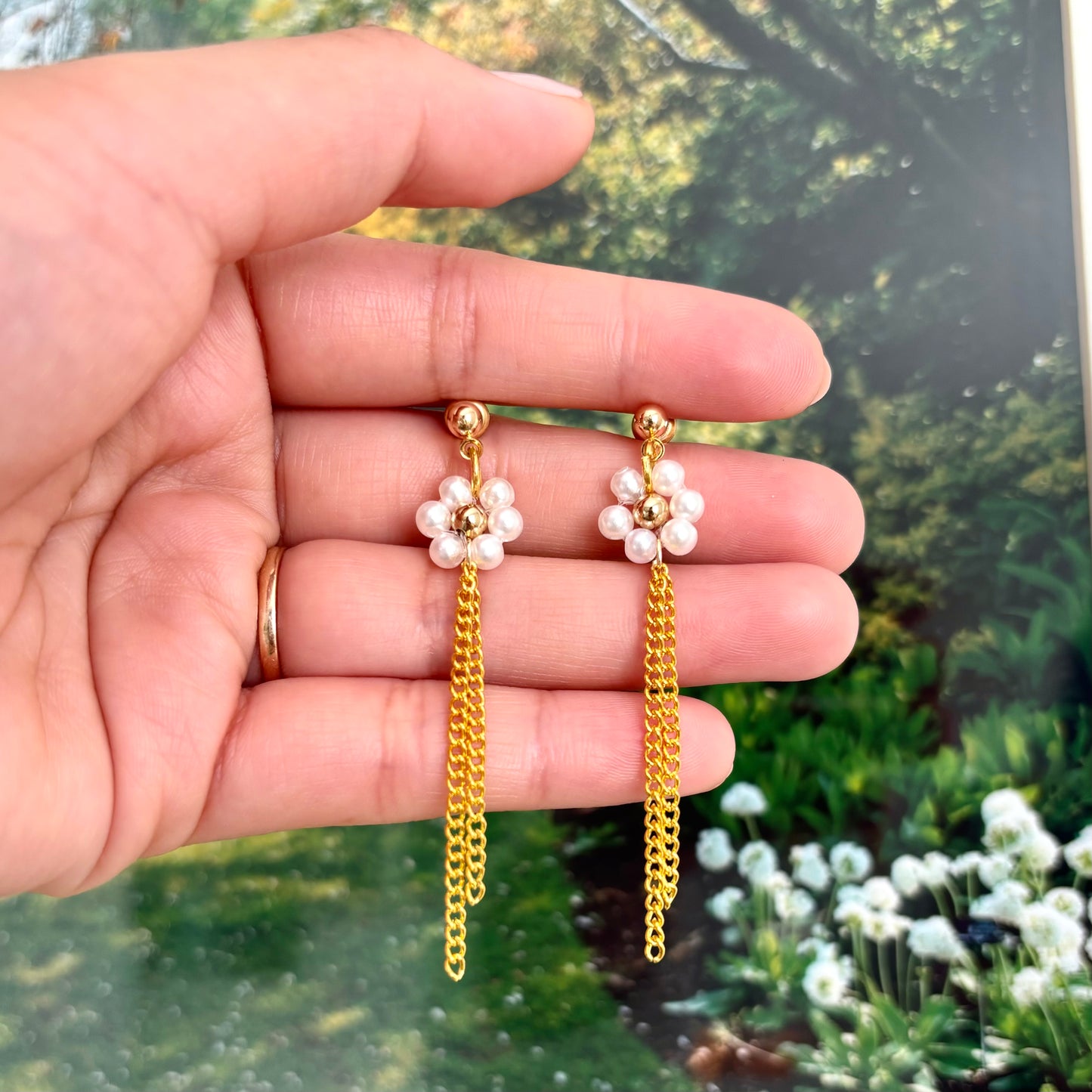 "Daisy Drops" Earrings