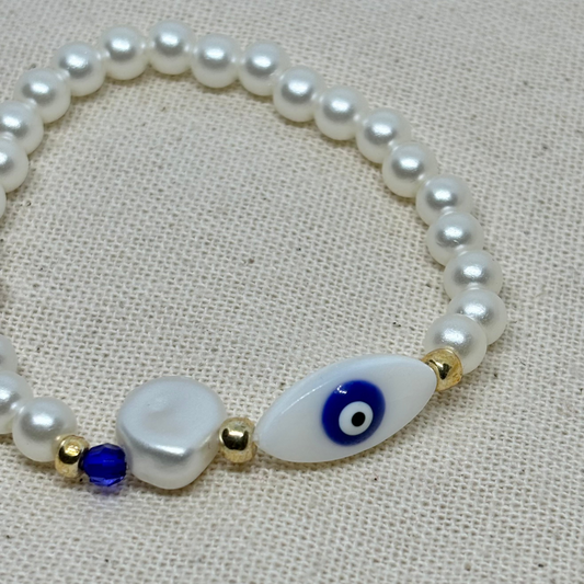 Evil eye shell beaded bracelet