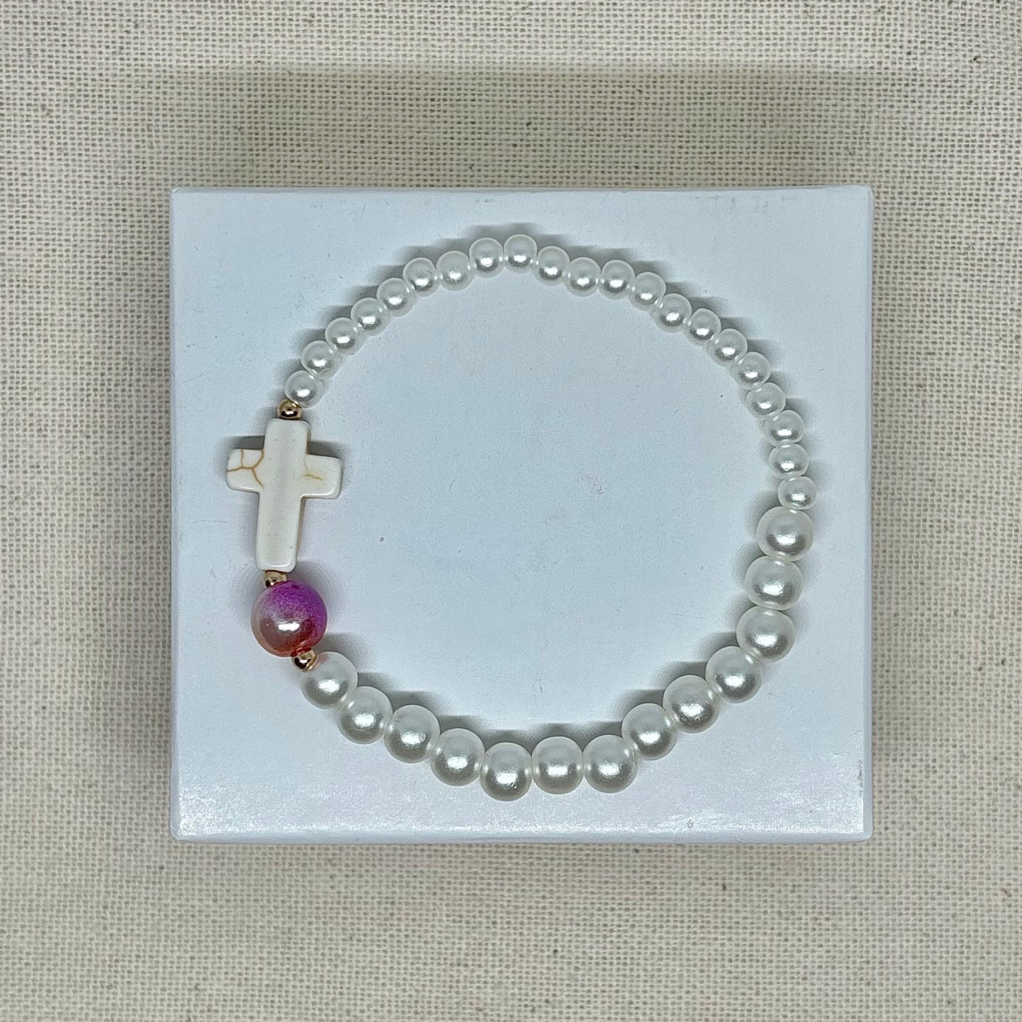 Howlite cross beaded bracelet